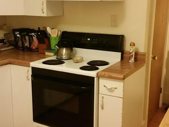 3rd image of 80 Chambers Ave
