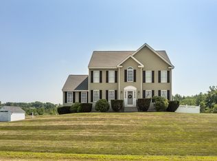18 Washington Dr, Brentwood, NH 03833