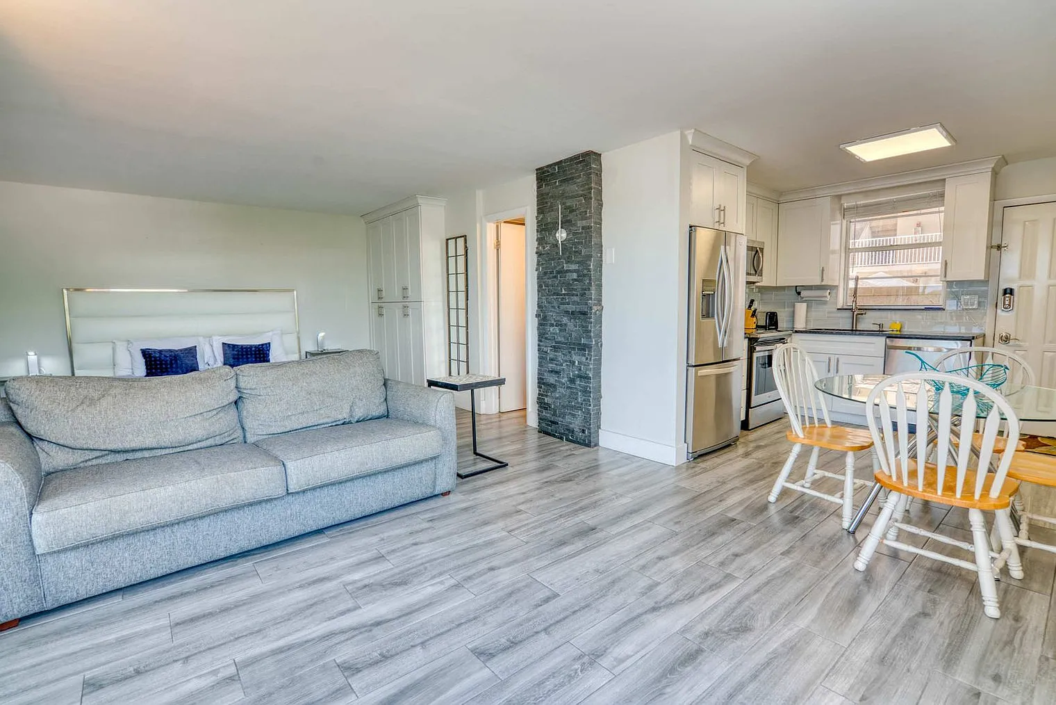 1 bed, 1.0 bath, 505 sqft, $3,121 — Photo 3