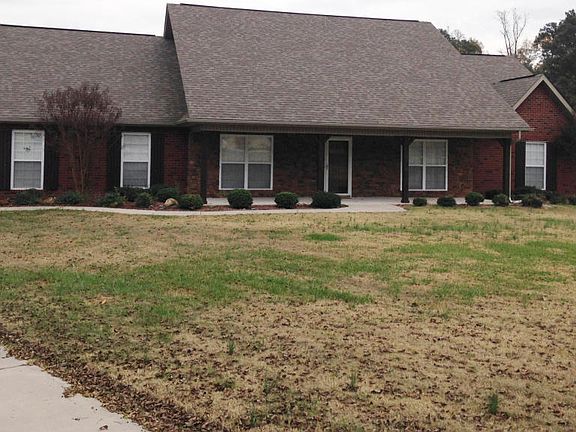 2nd image of 2943 Silver Brook Ln
