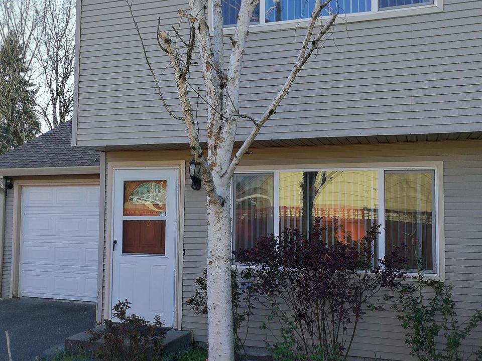 1st image of 3419 E 21st St