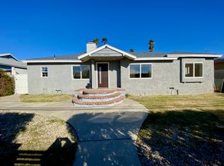 18543 Victory Blvd, Reseda, CA 91335