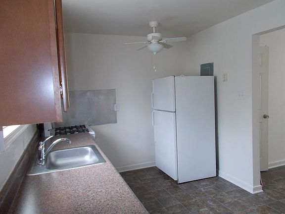 2nd image of 1703 Lamb Ave