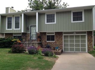609 E 54th St S, Wichita, KS 67216