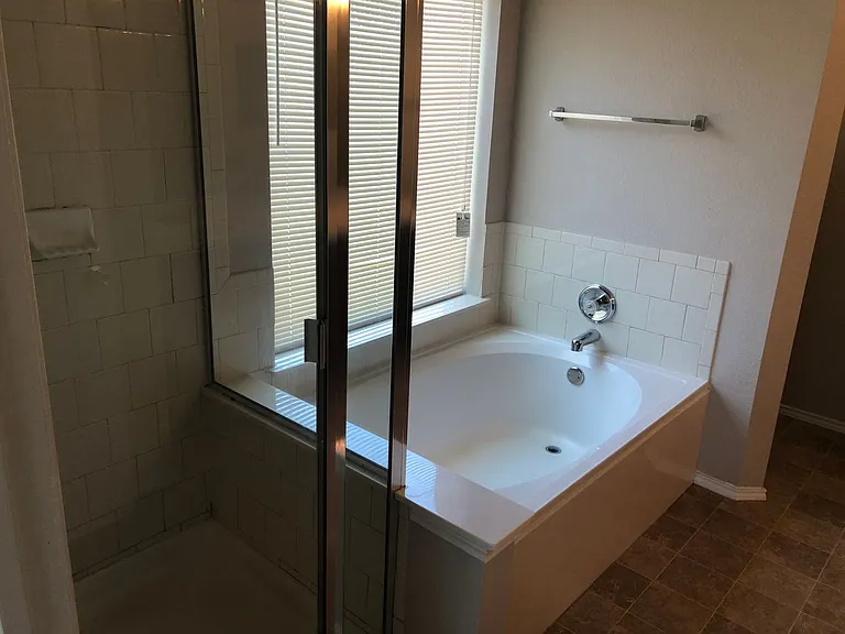 106 Oakhurst Dr — Photo 8