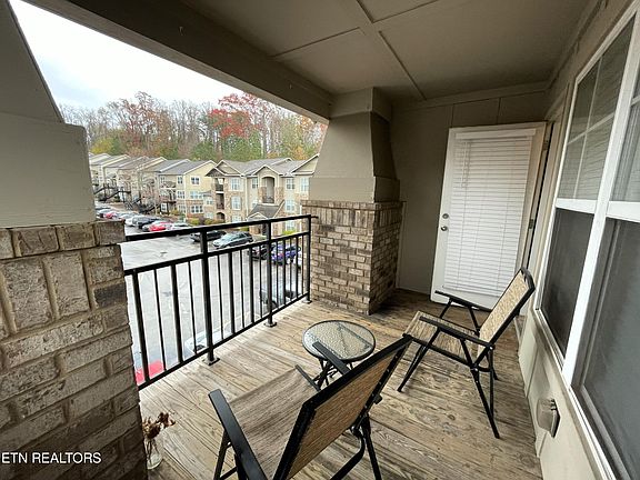 5th image of 3930 Cherokee Woods Way APT 402