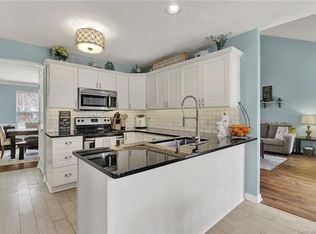 6420 Spanish Moss Ln, Charlotte, NC 28262