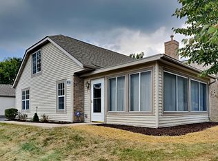 97 Villa Side Ln, Columbus, OH 43213