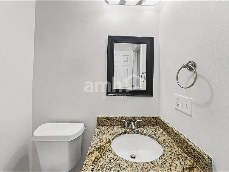 11852 Altura St — Photo 8