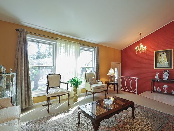 3rd image of 9382 N Parkside Dr