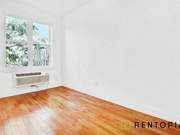 3rd image of 589 Central Ave #2X