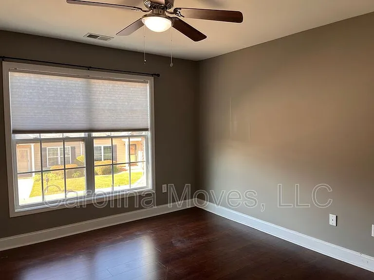 134 Trailside Ln — Photo 12