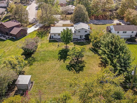 4th image of 500 Parkway Dr