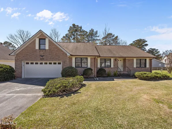 203 Mahaffey Court, New Bern, NC 28560