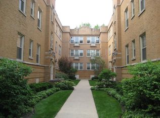 809 Seward St APT 3N, Evanston, IL 60202