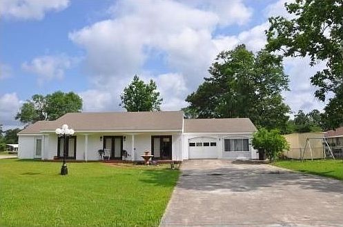 1st image of 106 Houston Dr