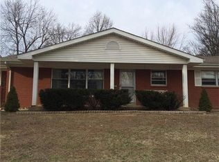 58 Terrie Ln, Saint Charles, MO 63301