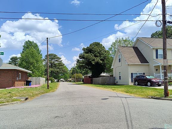 4th image of 2507 Evergreen Pl