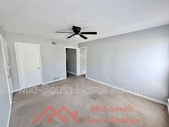 3rd image of 4016 Socorro Dr