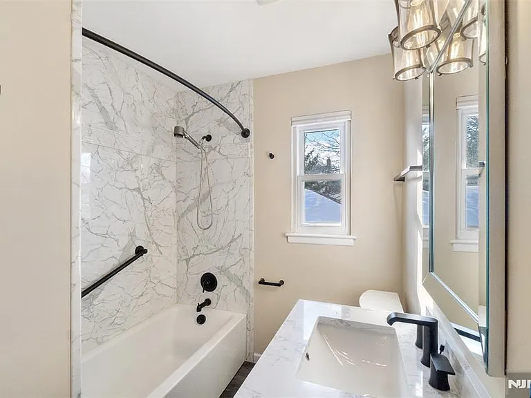 75 Cypress Rd — Photo 12