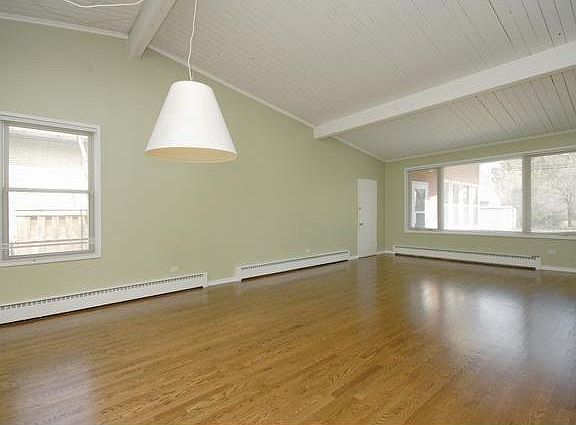 2nd image of 9349 Lincolnwood Dr