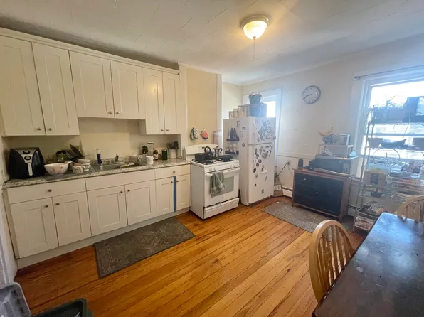 6 Reeds Ct #R2, Somerville, MA 02145