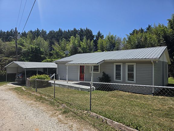 2nd image of 13 Rosscraggon Dr
