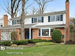 975 Grove St, Winnetka, IL 60093