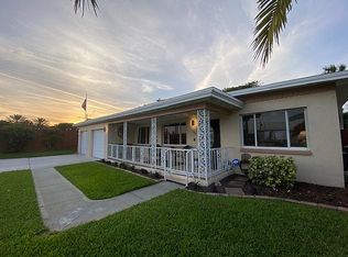 104 Roosevelt Ave, Cocoa Beach, FL 32931