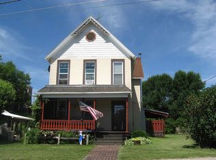 610 Franklin St, Williamsburg, IA 52361