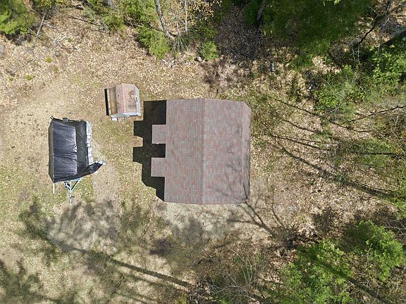3rd image of 166 Kilton Pond Road
