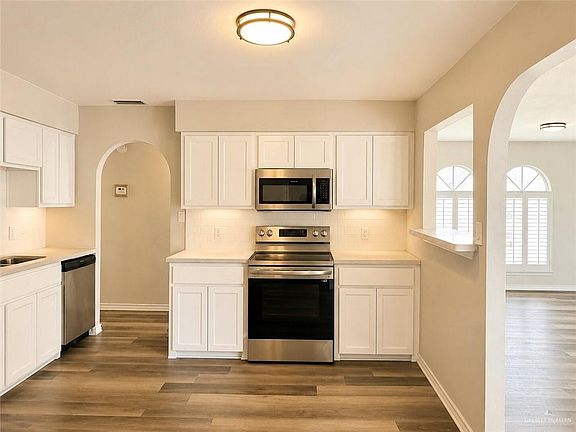 5th image of 3413 N 22nd St