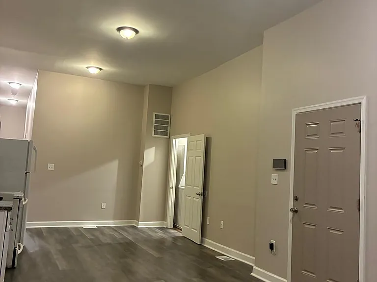 2226 Callow Ave #1 — Photo 1