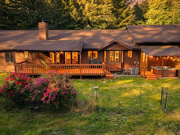 3rd image of 1500 Tolowa Rd