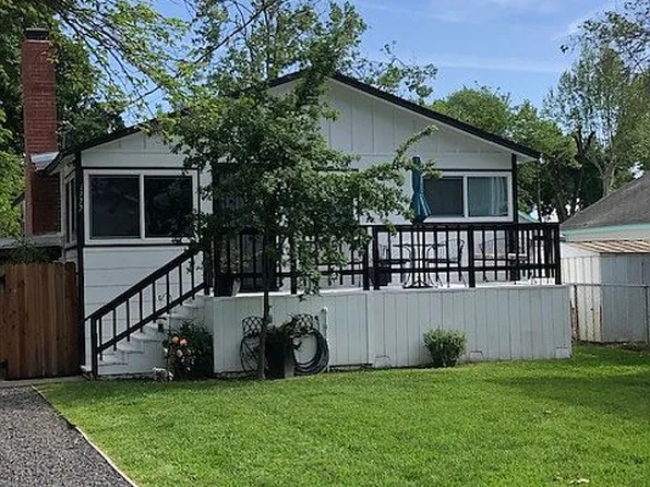 1777 Circle Dr, Isleton, CA 95641