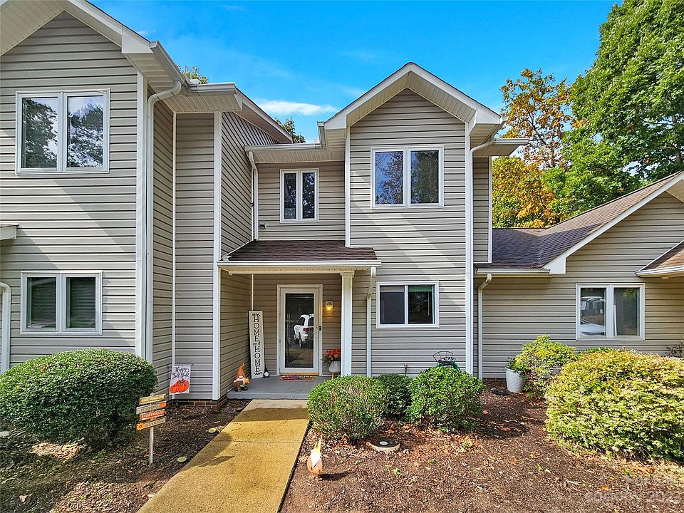 1st image of 2675 White Oak Ct
