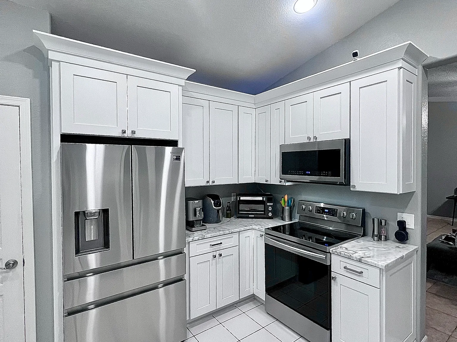 4 bed, 1645 sqft, $2,995 — Photo 2