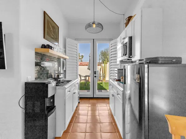 77440 Calle Ensenada #A, La Quinta, CA 92253