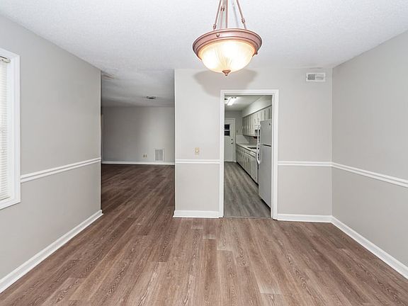 3rd image of 40 Meander Row