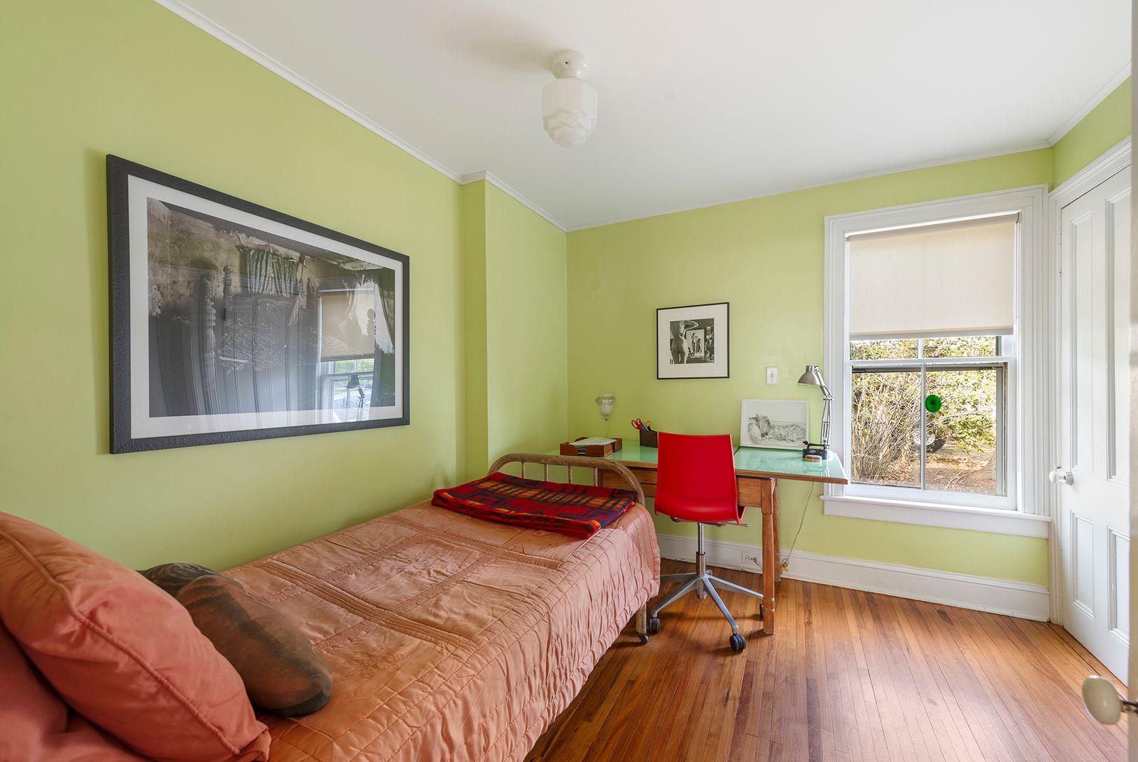  Guest Bedroom Main Floor