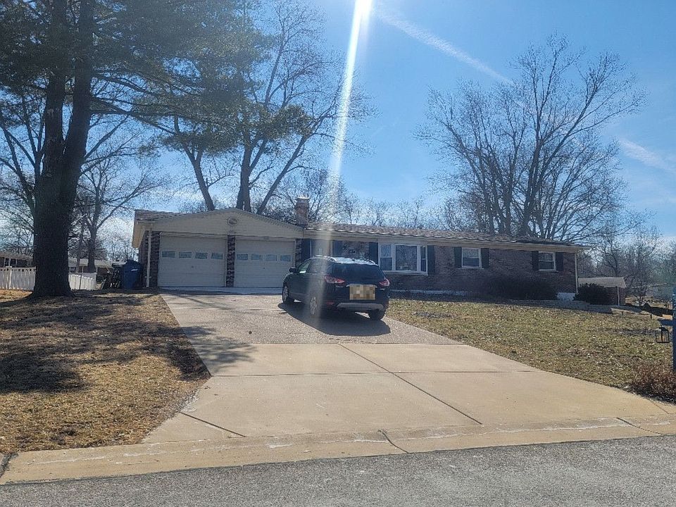1st image of 920 Salem Way