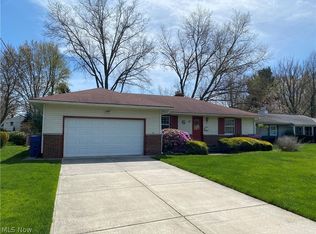 31305 Bexley Dr, Bay Village, OH