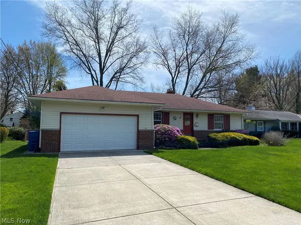 31305 Bexley Dr, Bay Village, OH 44140