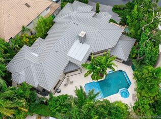 1986 NE 201st St, North Miami Beach, FL 33179