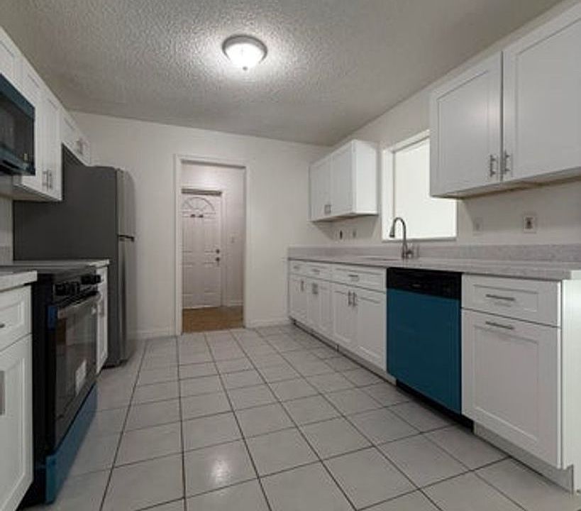 1st image of 3570 Gull Rd