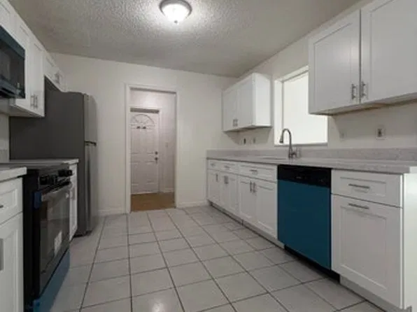 3570 Gull Rd, Palm Beach Gardens, FL 33410