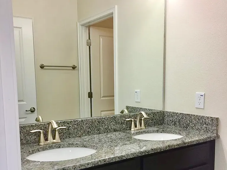 4624 Fairy Tale Cir — Photo 7