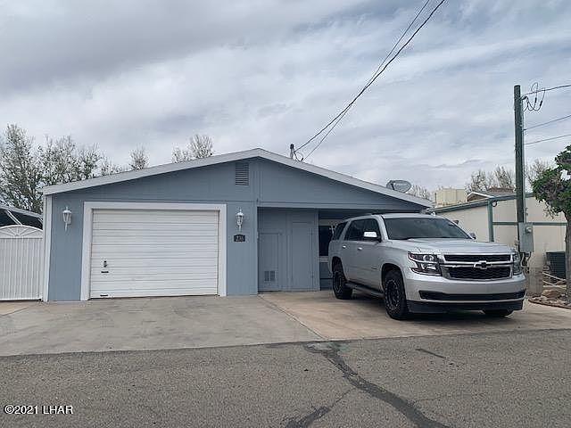 1st image of 236 E Riverfront Dr