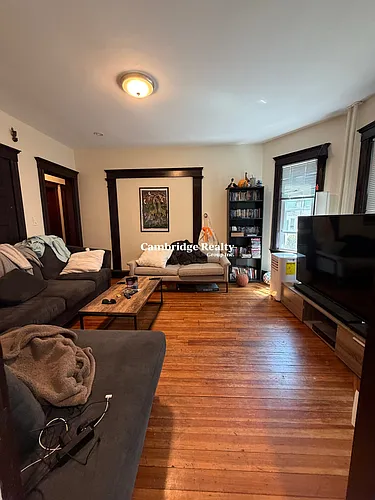 11 Ashland St #1 Photo 1