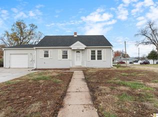2004 Colfax St, Blair, NE 68008